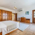 Tranquil Mansion - 3 Bed, Pool, Bbq & Gaming Is-Swieqi