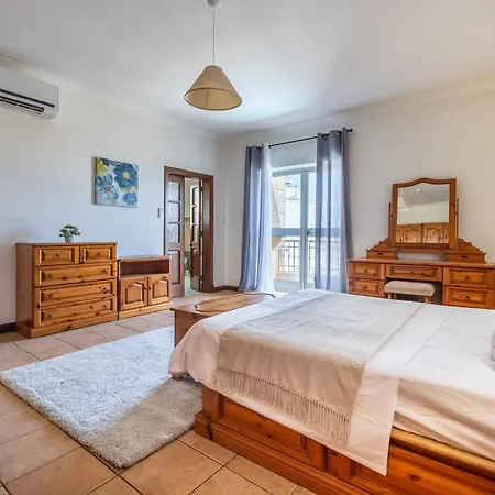 Tranquil Mansion - 3 Bed, Pool, Bbq & Gaming * Is-Swieqi