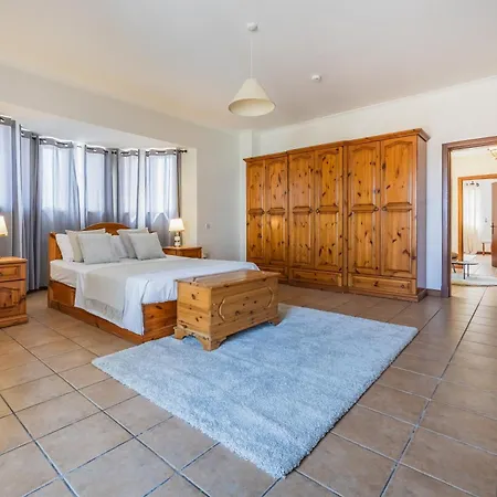 Tranquil Mansion - 3 Bed, Pool, Bbq & Gaming Villa Is-Swieqi