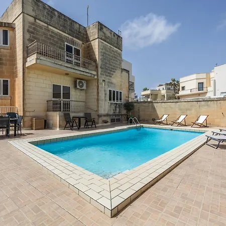 Tranquil Mansion - 3 Bed, Pool, Bbq & Gaming Is-Swieqi